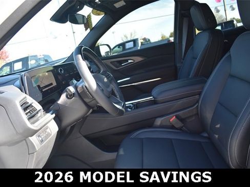 New 2025 Chevrolet Traverse LT w/ Enhanced Driving Package image 25