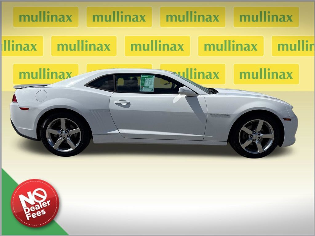 Used 2014 Chevrolet Camaro LT RWD image 2
