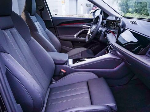 New 2025 Audi Q5 Premium Plus image 19