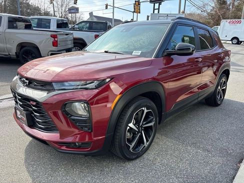 Used 2022 Chevrolet TrailBlazer RS w/ Sun and Liftgate Package image 6