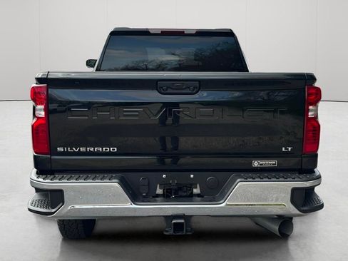 Used 2025 Chevrolet Silverado 2500 LT w/ Convenience Package image 5