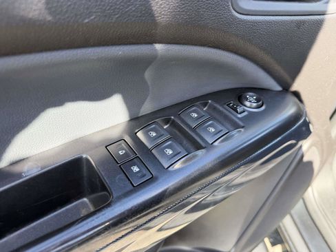 Used 2018 Chevrolet Colorado Z71 AWD/4WD image 17