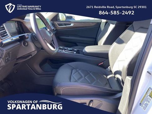 New 2026 Volkswagen Atlas SE image 18