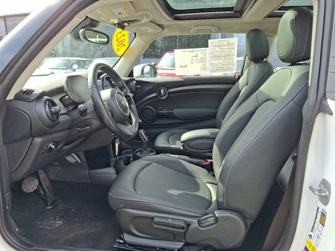 Certified 2023 MINI Cooper 2-Door Hardtop image 13