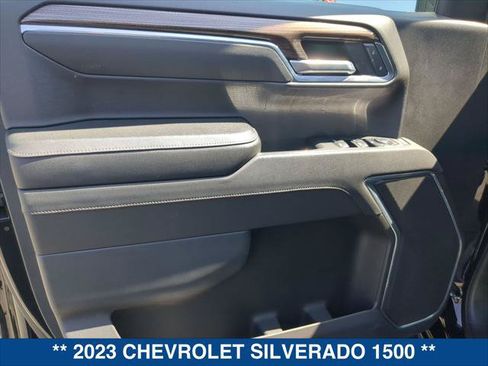 Used 2023 Chevrolet Silverado 1500 LT w/ Z71 Off-Road Package AWD/4WD image 10