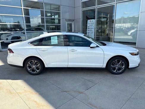 Used 2024 Honda Accord EX image 8