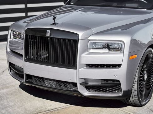 Used 2023 Rolls-Royce Cullinan AWD/4WD image 7