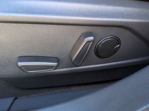 Used 2025 Ford Mustang Mach-E Premium image 18