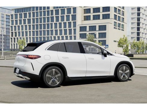 New 2026 Mercedes-Benz EQE 320 4MATIC SUV image 19