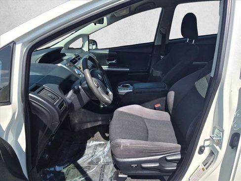 Used 2015 Toyota Prius V Three FWD image 11
