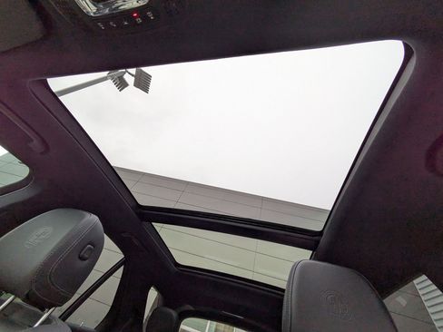 New 2025 Mercedes-Benz GLE 53 AMG 4MATIC image 14