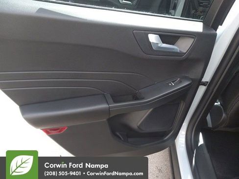 New 2025 Ford Escape Base image 25