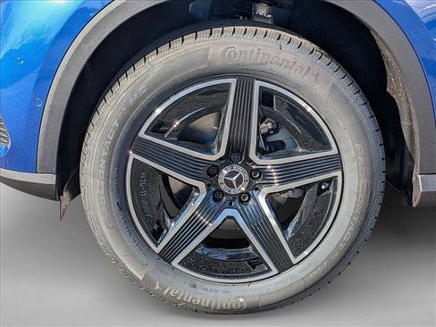 New 2026 Mercedes-Benz GLC 300 4MATIC image 9