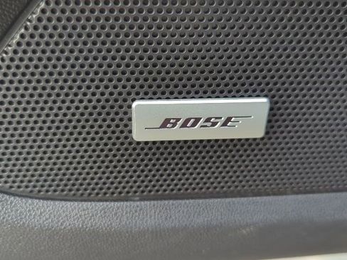 Used 2023 Chevrolet Equinox Premier image 19