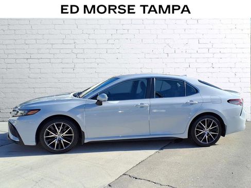 Used 2023 Toyota Camry SE w/ Blackout Package (TMS) image 2