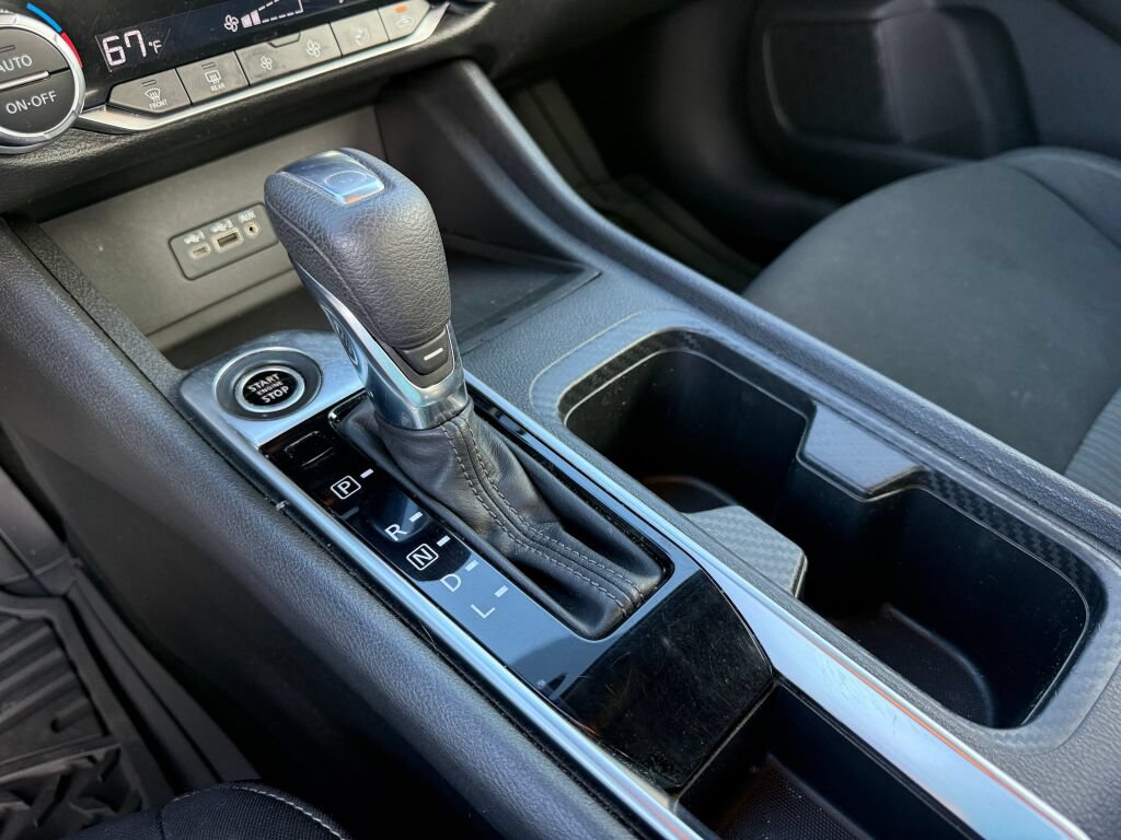 Used 2020 Nissan Sentra SV FWD image 27