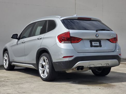 Used 2015 BMW X1 sDrive28i image 3