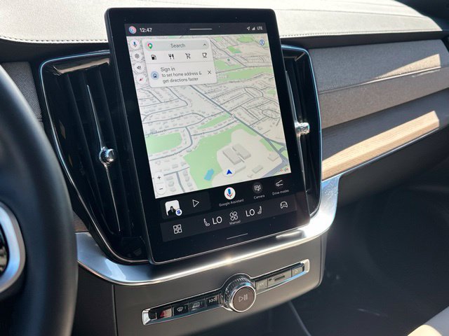 Certified 2025 Volvo XC90 B5 Core AWD/4WD image 24