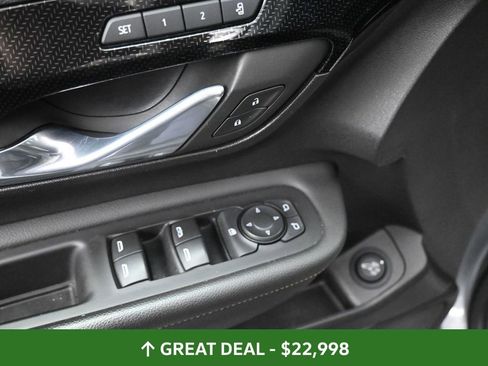 Used 2023 GMC Terrain AT4 image 27