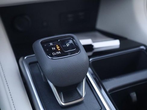 New 2026 Nissan Pathfinder SL AWD/4WD image 18