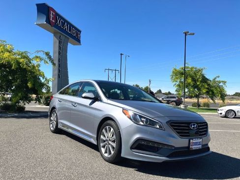 Used 2016 Hyundai Sonata Limited w/ Option Group 04 FWD image 2