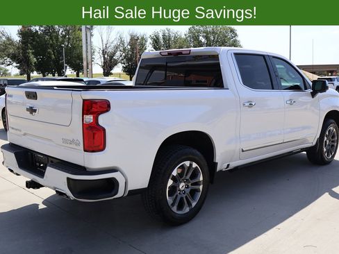 Used 2025 Chevrolet Silverado 1500 High Country w/ Technology Package AWD/4WD image 7