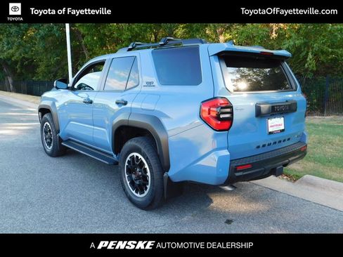 Used 2025 Toyota 4Runner TRD Off-Road Premium AWD/4WD image 3