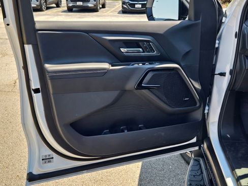 New 2026 Chevrolet Silverado EV LT image 19