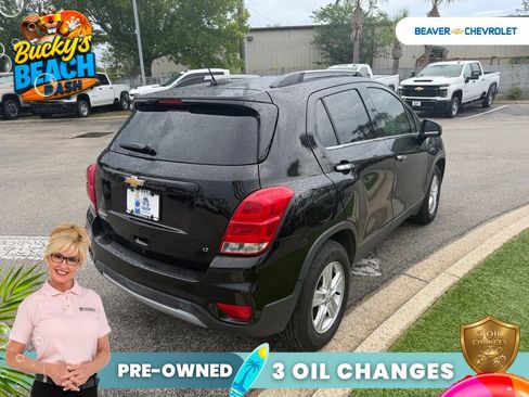 Used 2020 Chevrolet Trax LT w/ Driver Confidence Package FWD image 4