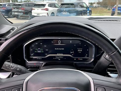 Used 2025 GMC Sierra 1500 SLT image 28