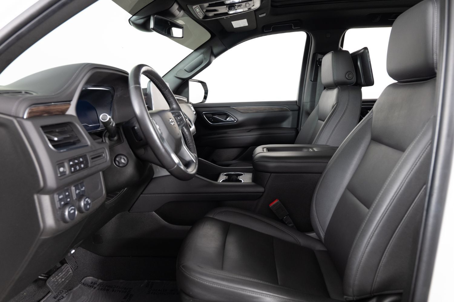 Used 2023 Chevrolet Tahoe Z71 w/ Luxury Package AWD/4WD image 15