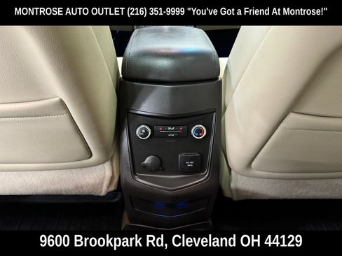 Used 2019 Lincoln MKT AWD image 39