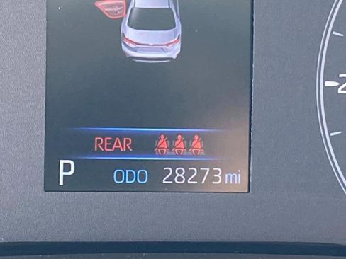 Used 2024 Toyota Corolla LE image 11