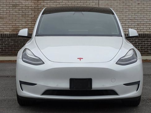 Used 2020 Tesla Model Y Long Range image 2