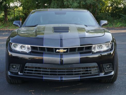 Used 2015 Chevrolet Camaro SS w/ RS Package RWD image 2