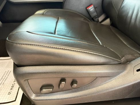 Used 2018 Chevrolet Silverado 2500 LTZ w/ Duramax Plus Package AWD/4WD image 18