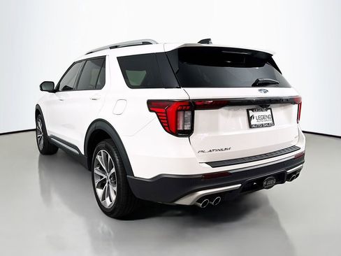 Used 2025 Ford Explorer Platinum w/ Ultimate Package AWD/4WD image 5