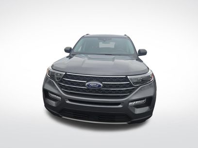Certified 2024 Ford Explorer XLT w/ Equipment Group 202A