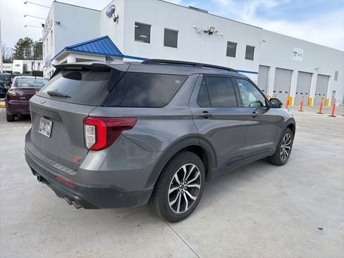 Certified 2021 Ford Explorer ST w/ Equipment Group 401A image 16