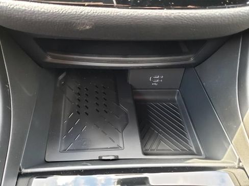 New 2026 Chrysler Pacifica Limited AWD/4WD image 10