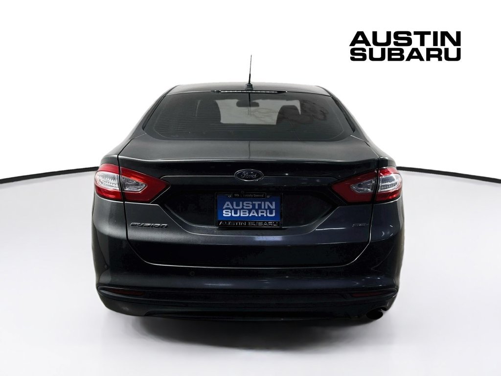 Used 2016 Ford Fusion SE FWD image 6