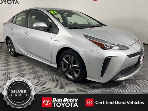 Certified 2021 Toyota Prius XLE image 1