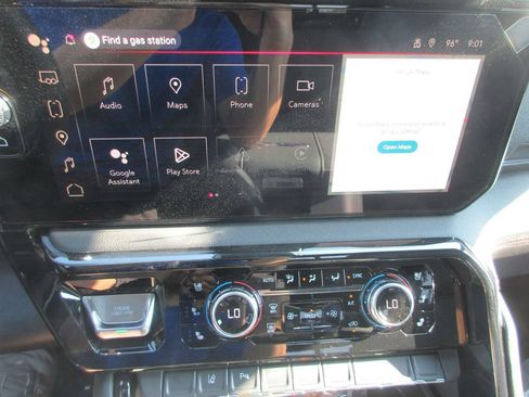 New 2026 GMC Sierra 2500 AT4 w/ AT4 Premium Plus Package AWD/4WD image 19