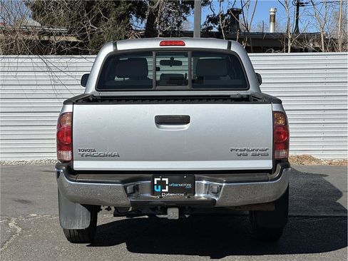 Used 2006 Toyota Tacoma PreRunner image 11