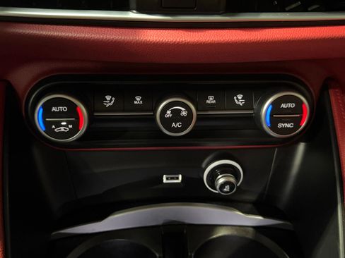 Used 2020 Alfa Romeo Stelvio w/ Nero Edizione image 46