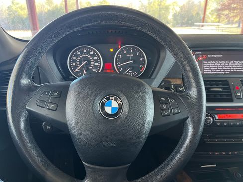 Used 2011 BMW X5 xDrive35i image 16