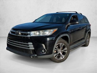 Used 2019 Toyota Highlander LE