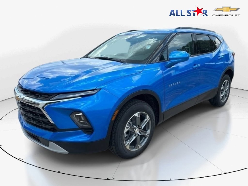 New 2026 Chevrolet Blazer LT w/ Convenience Package FWD image 3
