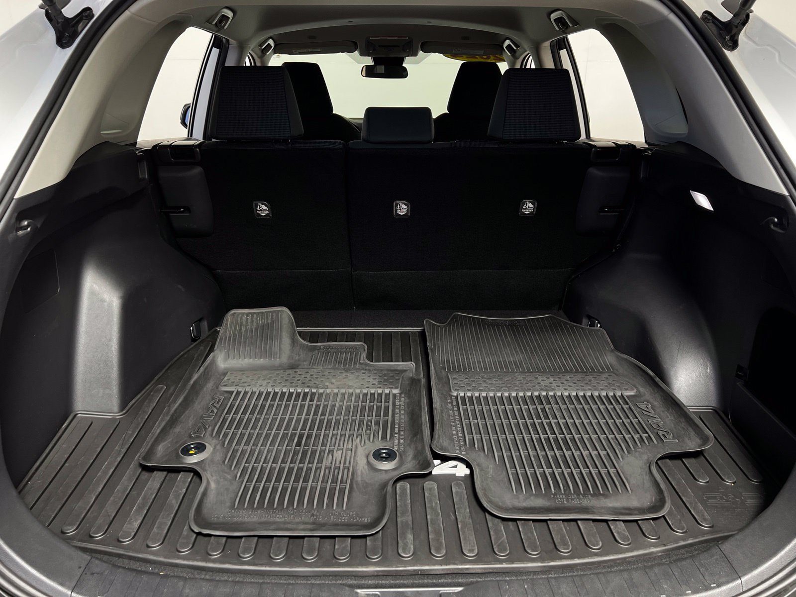 Certified 2024 Toyota RAV4 LE FWD image 23