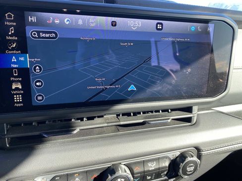 Certified 2024 Jeep Wrangler Sahara w/ Technology Group image 18